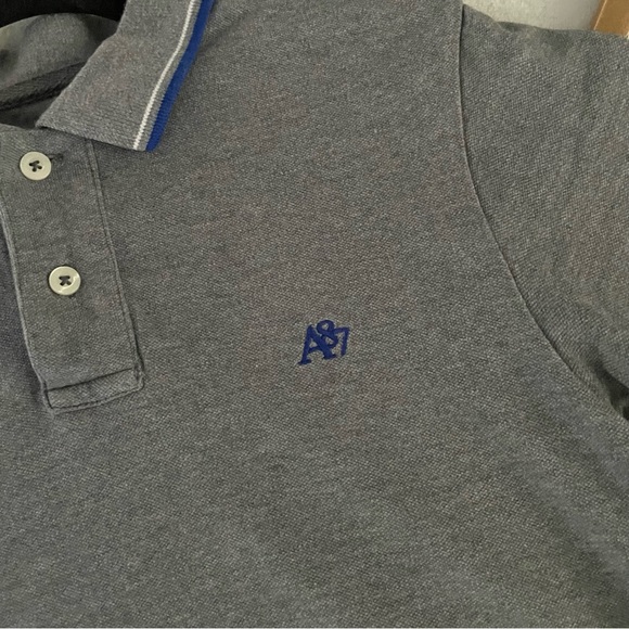 Aeropostale  Shirt Mens polo grey blue size Small  collar button short - Picture 5 of 11